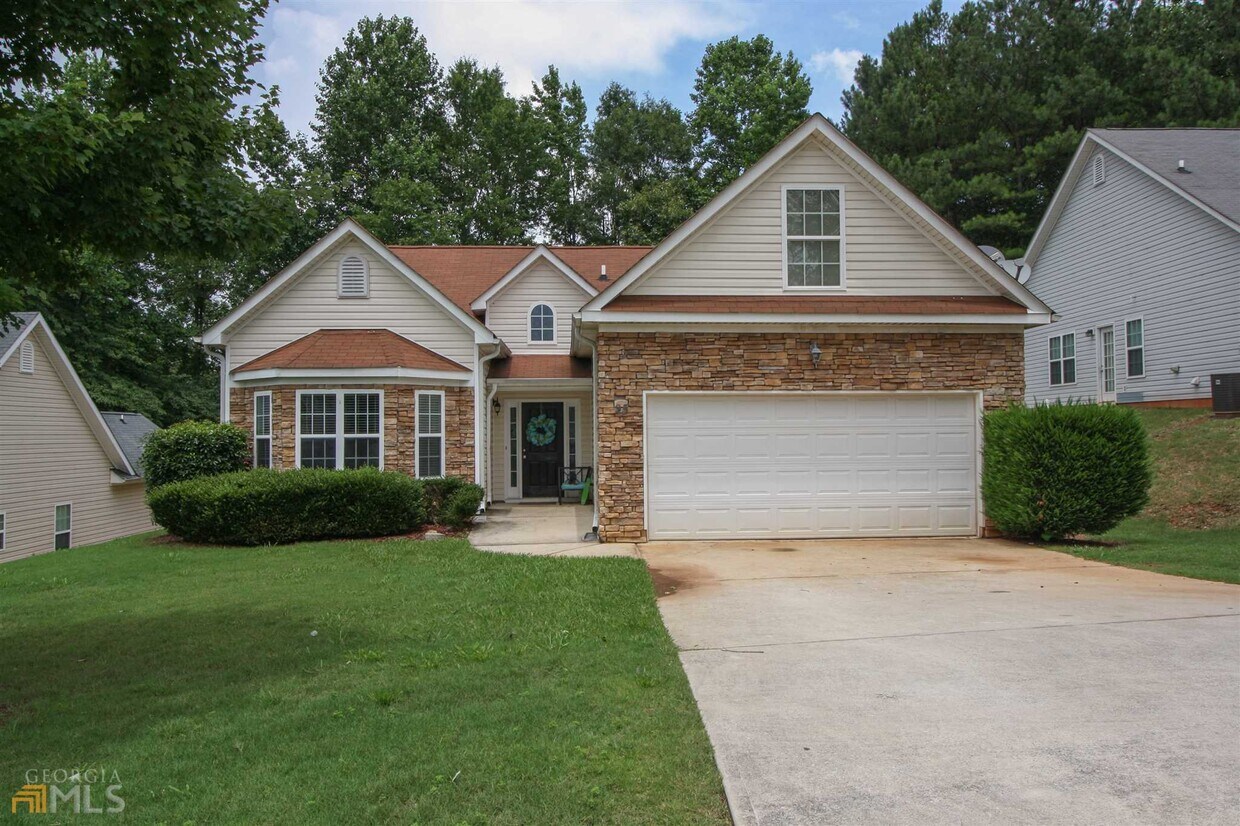 Primary Photo - 25 Bedford Park Dr