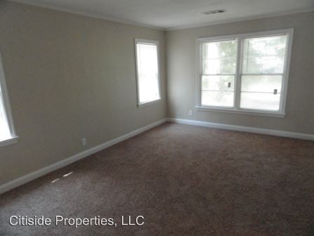 Building Photo - 2424 Sylvan Rd