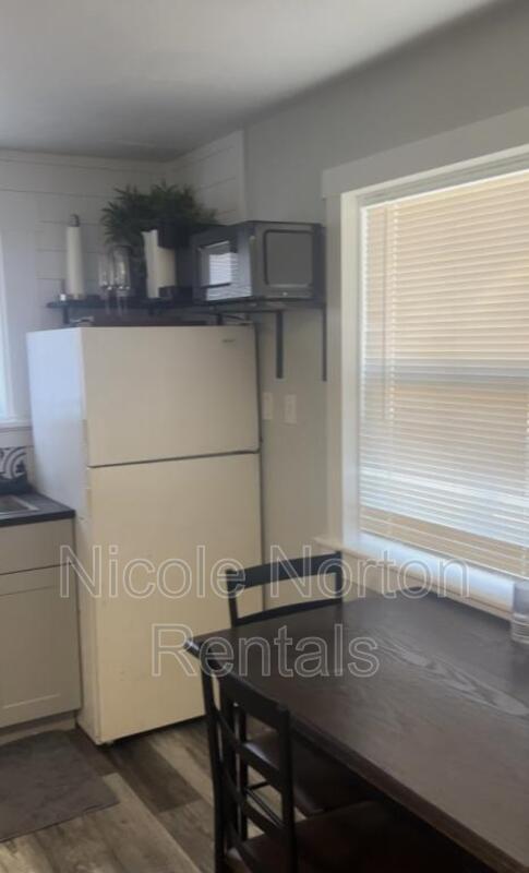 Foto del edificio - 457 Wildwood Ave