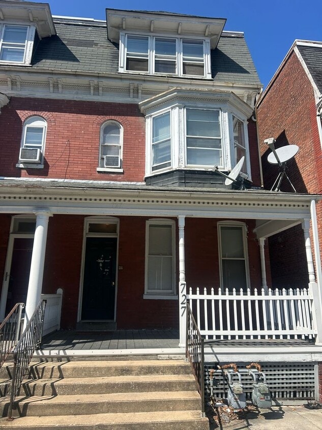 Foto principal - 727 Linden Ave