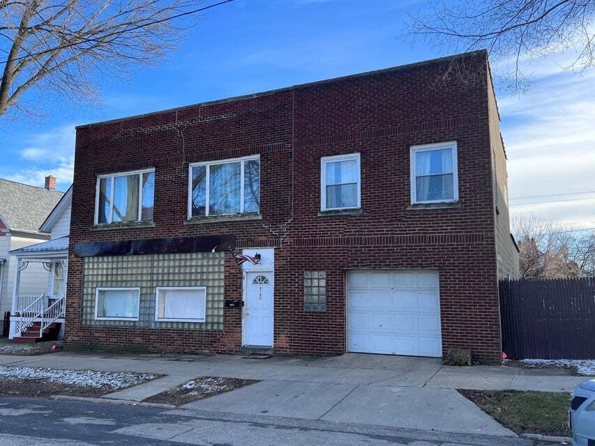 Foto principal - 3643 E Barnard Ave