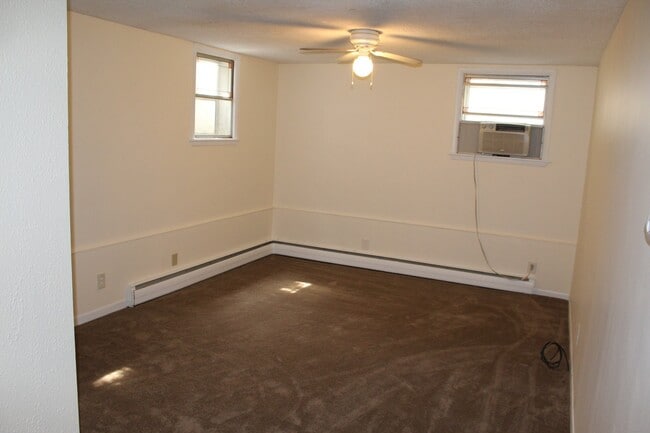 Building Photo - 317 2nd St
