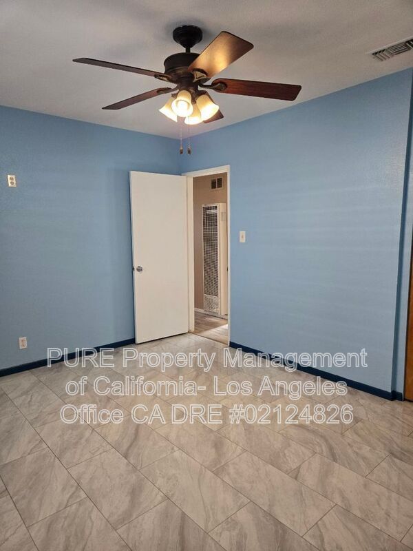 Building Photo - 13421 Curtis and King Rd