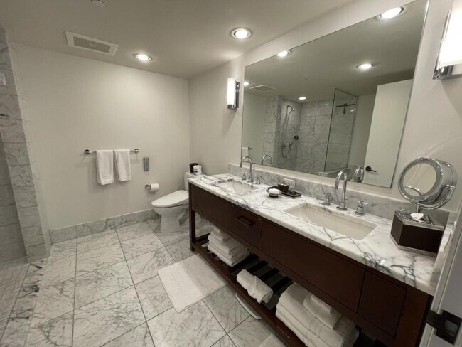 Foto del edificio - 223 Saratoga Rd