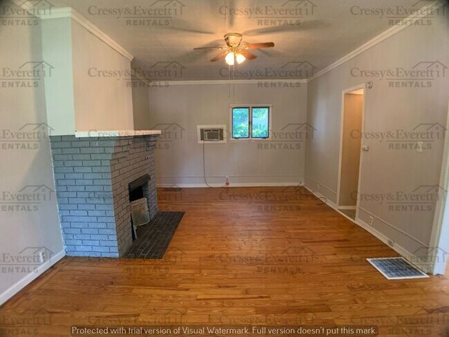 Foto del edificio - Perfect Size 1br Duplex right outside of D...