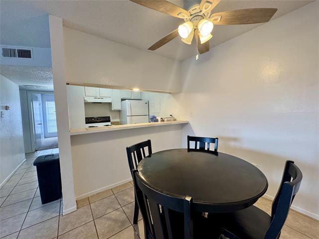 Foto del edificio - 750 N Judge Ely Blvd