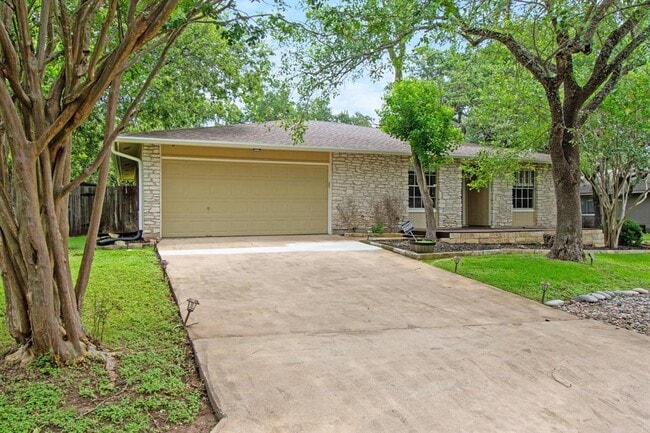 Building Photo - 11123 Henge Dr