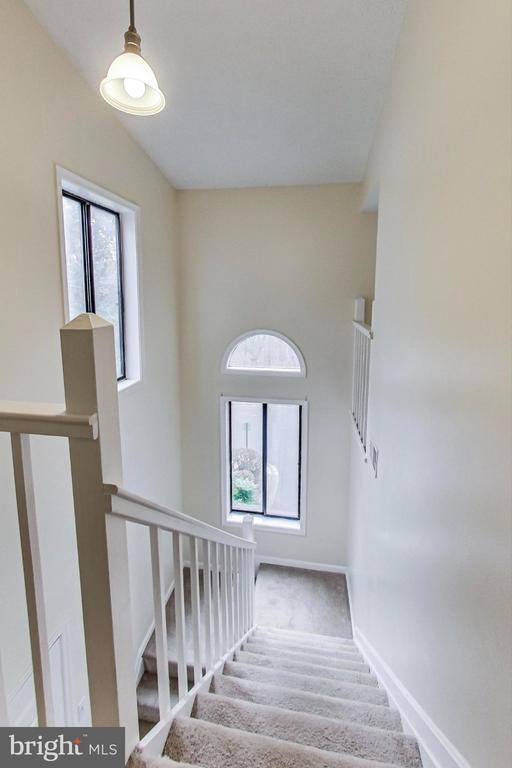 Foto del edificio - 896 Windbrooke Dr