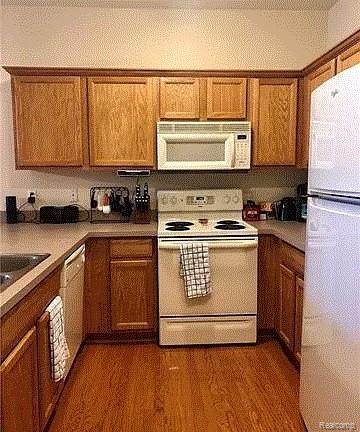 Building Photo - 3842 Cherry Creek Ln