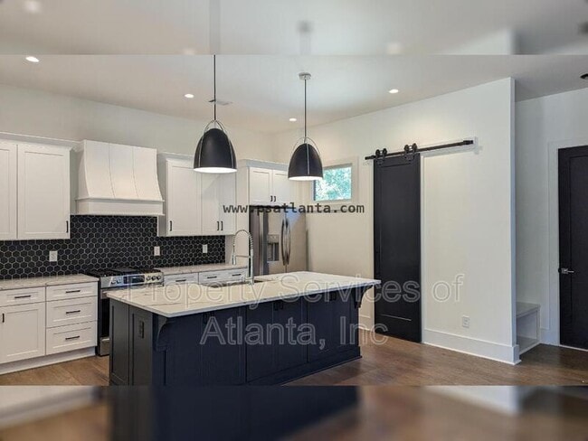 Foto del edificio - 1241 Bridges Ave SW