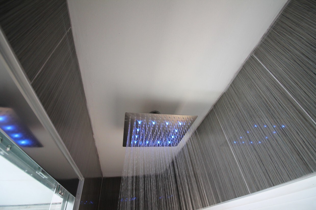Foto del edificio - 527 26 ave, Unit room