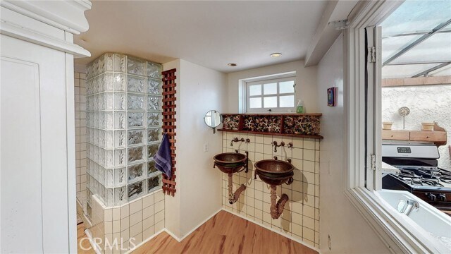 Foto del edificio - 274 Diamond St