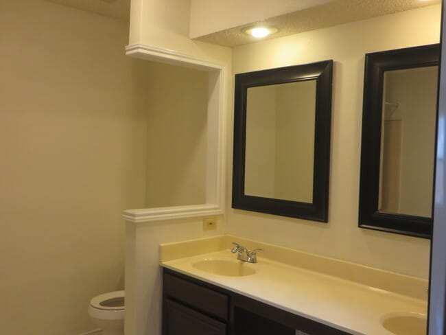 Foto del edificio - 1021 Homestead Dr