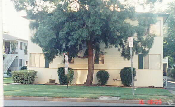 Building Photo - 4605 Fulton Ave