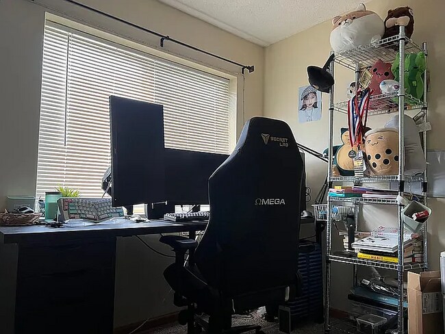 Foto del edificio - 13181 Murdock Ter