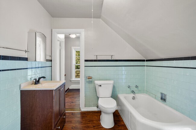 Foto del edificio - 3 Bedroom House in Manitowoc