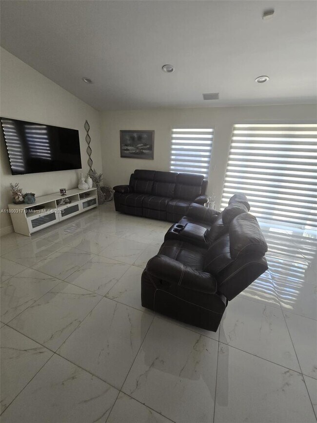 Foto del edificio - 14205 SW 149th Ave
