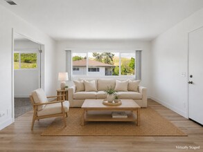 Building Photo - 313 Northgate Drive