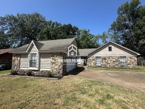 Building Photo - 2533 Richwood St