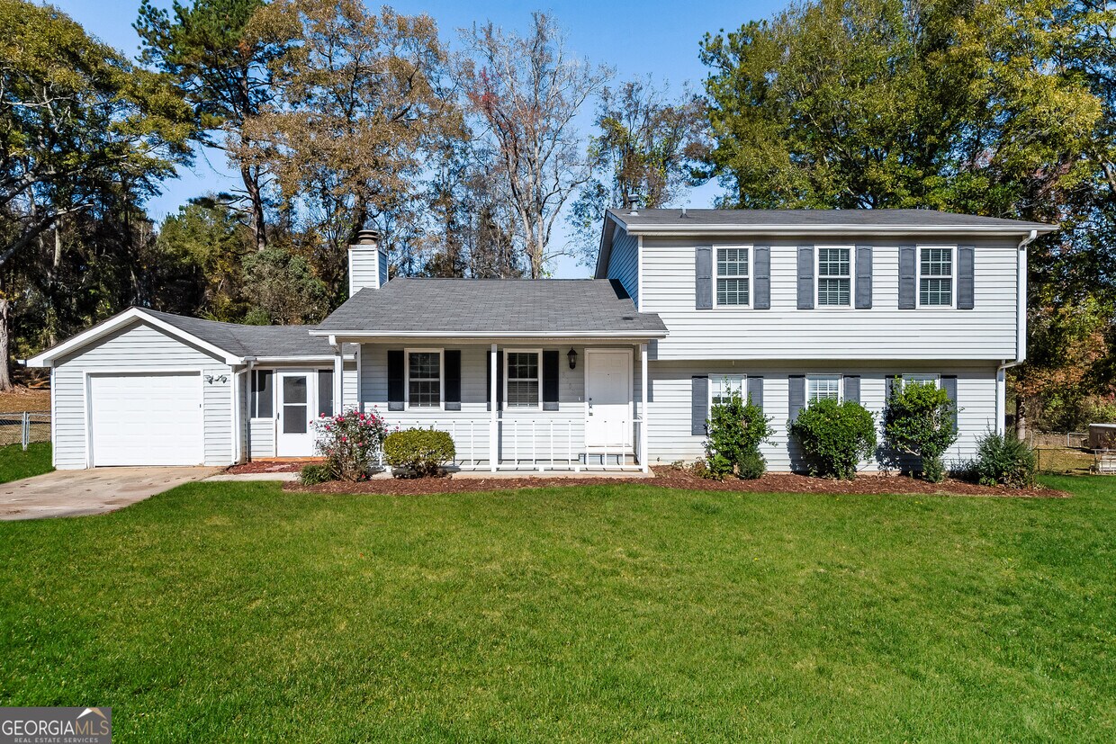 3708 Charlotte Dr, Rex, GA 30273 House Rental in Rex, GA