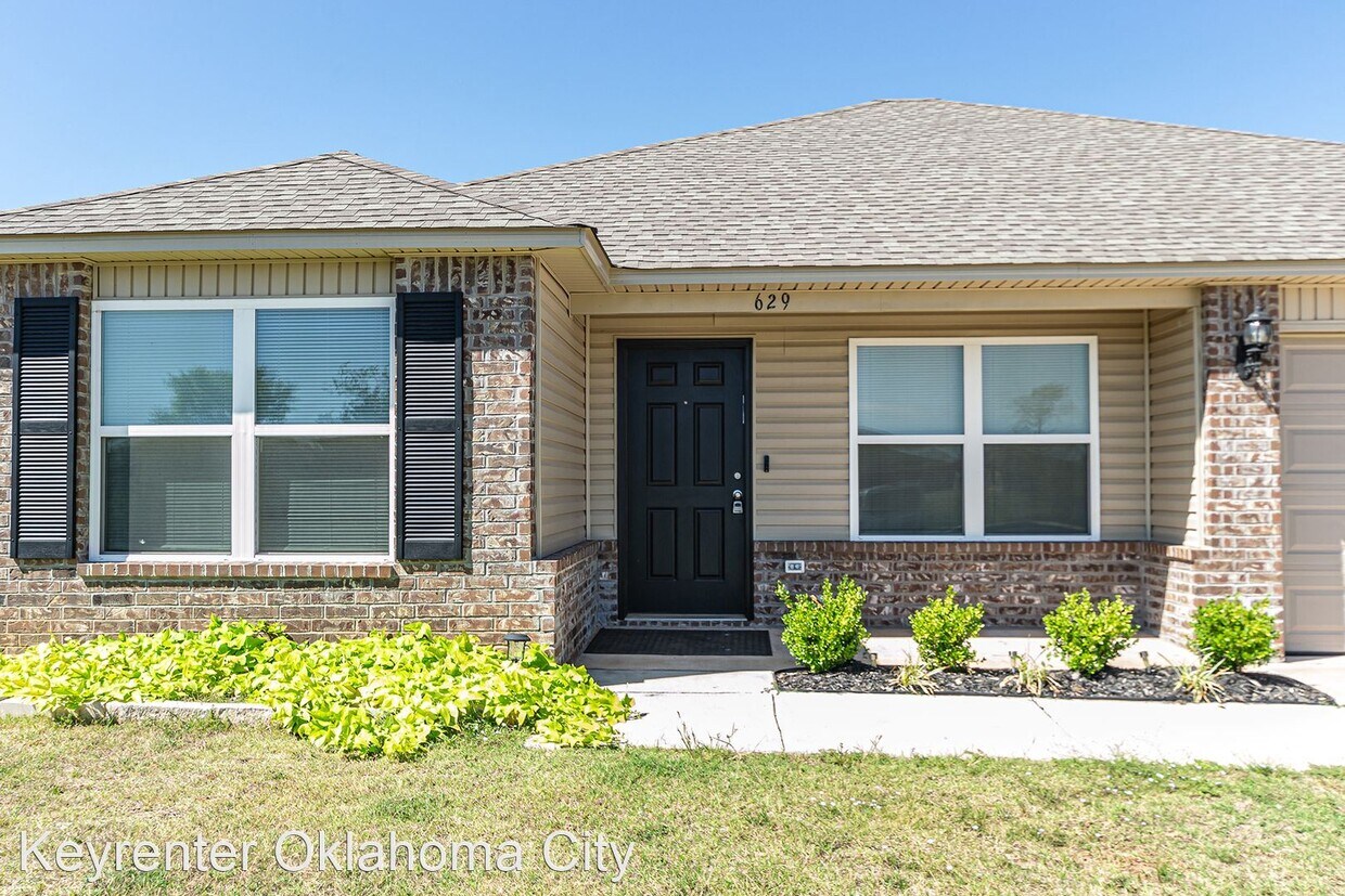 Foto principal - 4 br, 2 bath House - 629 Fox Hollow Ct