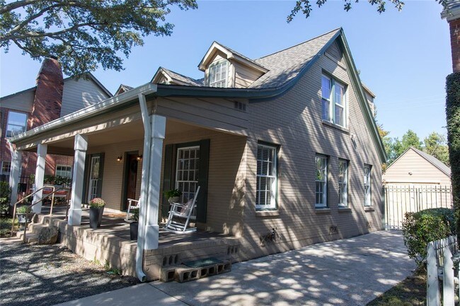 Foto del edificio - 2412 Nottingham St