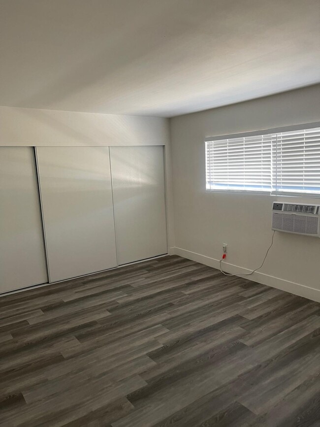 Foto del edificio - 2121 N Verdugo Rd