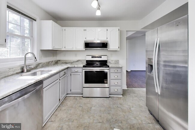 Foto del edificio - 8071 Clark Station Rd
