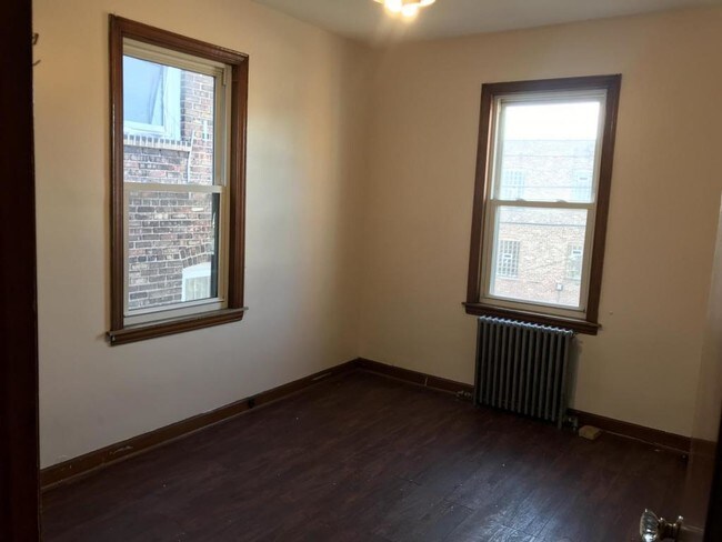 Building Photo - 1903 E Columbus Dr, Unit 2
