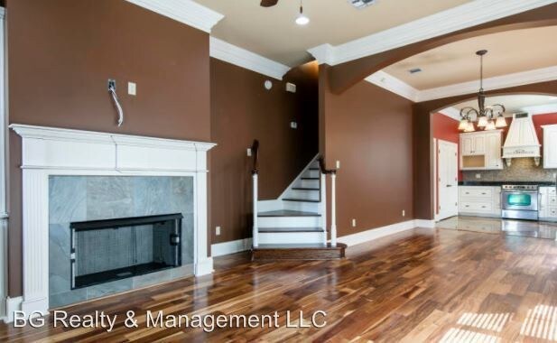 Building Photo - 113 Chimney Rock Blvd