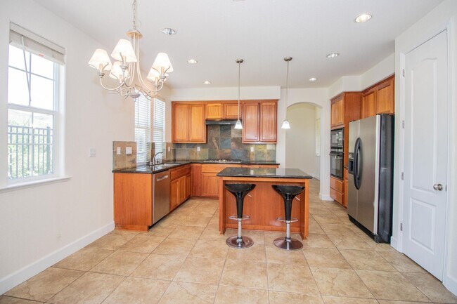 Building Photo - 4 Bedroom 3 Bathroom House | AMSI | Alexandr Metlinski