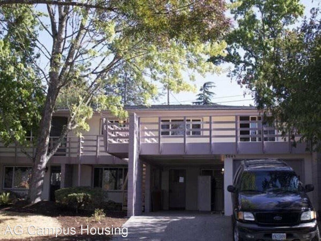 Primary Photo - 5 br, 3 bath House - 3045 Kincaid St