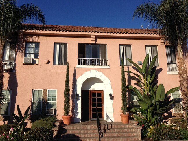 Foto del edificio - 1039 N Ardmore Ave