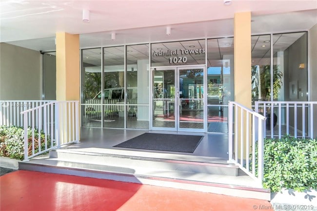 Foto del edificio - 1020 Meridian Ave