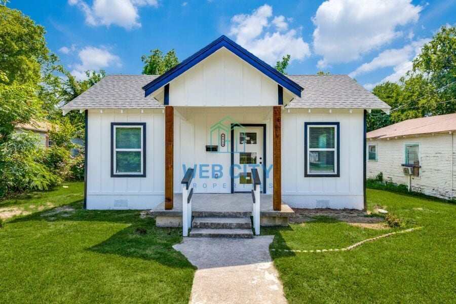 Primary Photo - 4819 Leland Ave