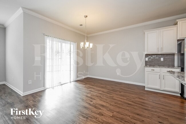 Foto del edificio - 5056 Bella Ct