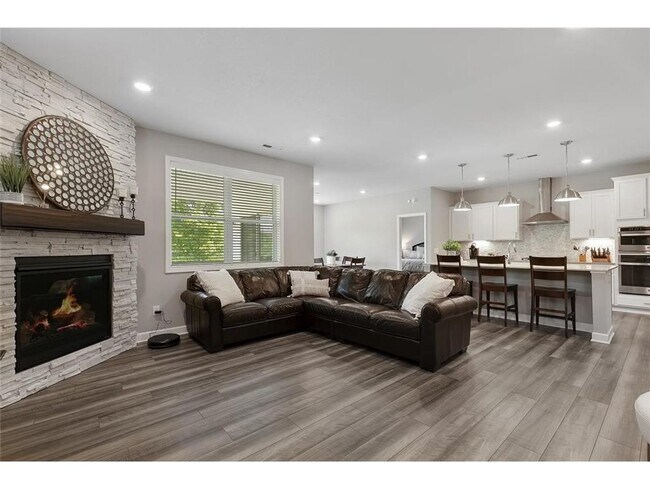 Foto del edificio - New construction. 2Bed/2 Bath Ready for mo...