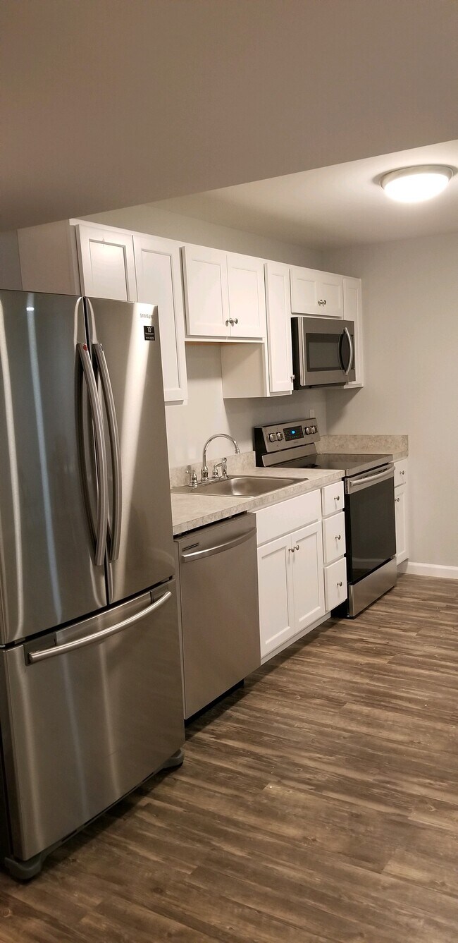 Galley Kitchen - 109 Howard St