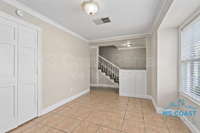 Building Photo - 387 Debuys Rd