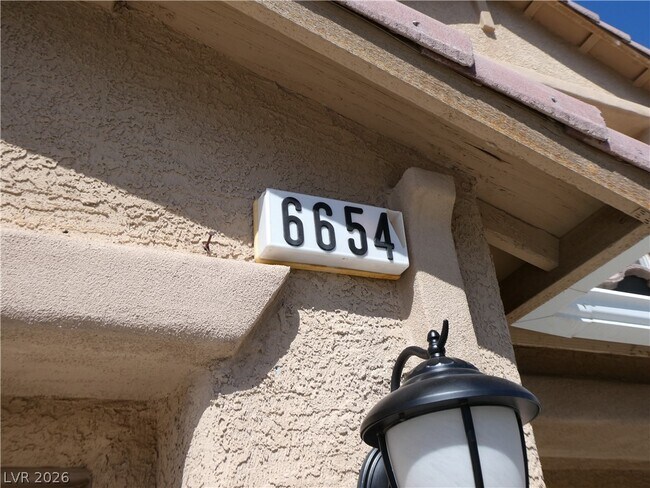 Building Photo - 6654 Little Owl Pl