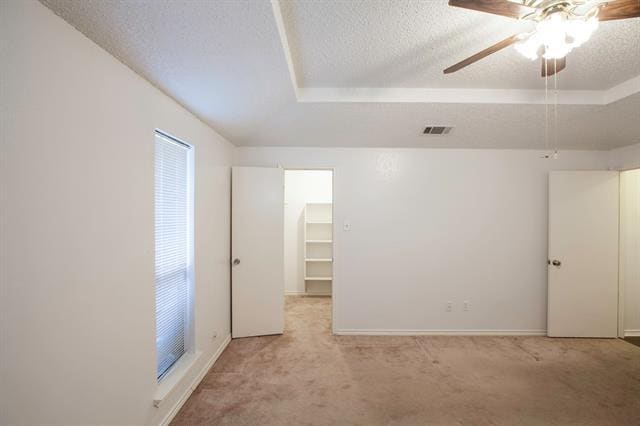 Building Photo - 2025 Lorient Dr