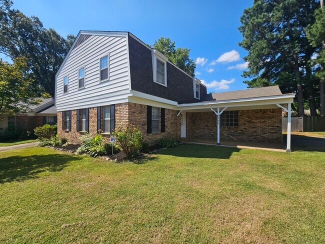 Building Photo - 5949 McQueen Cove