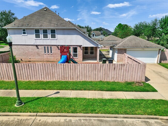 Foto del edificio - 3902 Breaux Bridge Ln