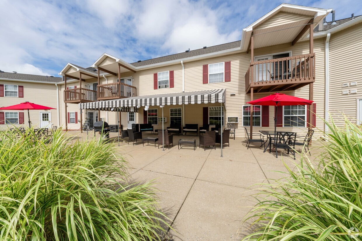 Foto principal - Seneca Pointe Senior Apartments