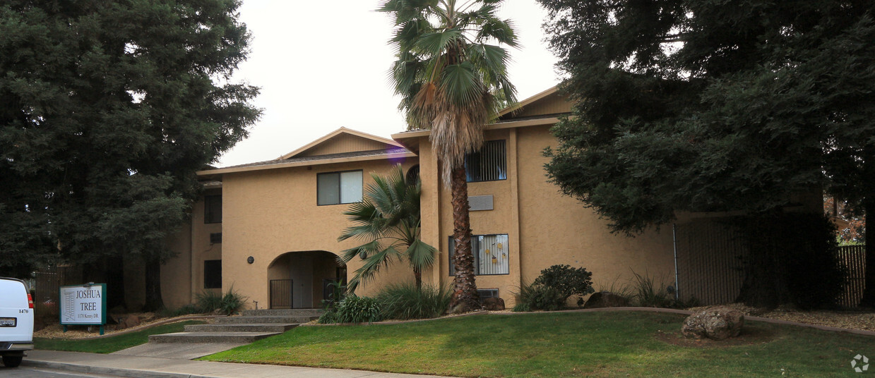 Foto del edificio - Joshua Tree Apartments