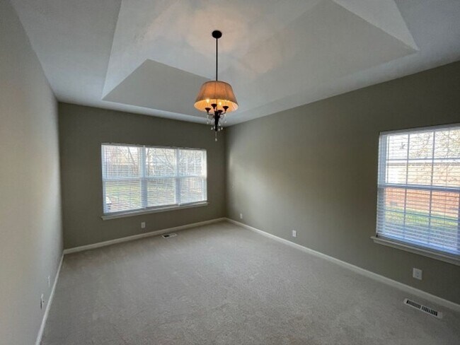 Foto del edificio - 3 Bed, 2 Bath Home w/ 2 Car Garage