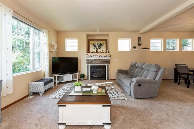 Building Photo - 1309 Koda Cir SE