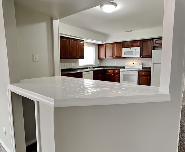 Foto del edificio - 102 Cascade St