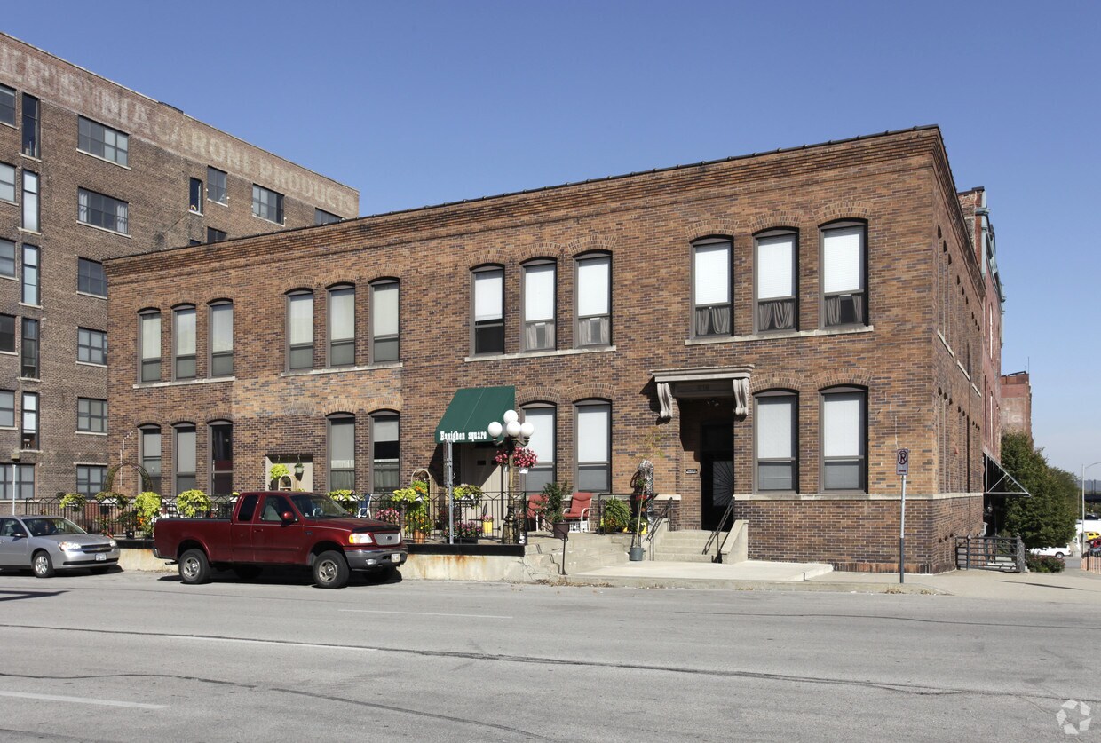 Hanighen Square Apartments Omaha Ne Apartments Com