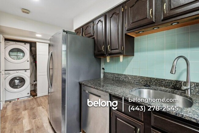 Foto del edificio - 8650 Brae Brooke Dr